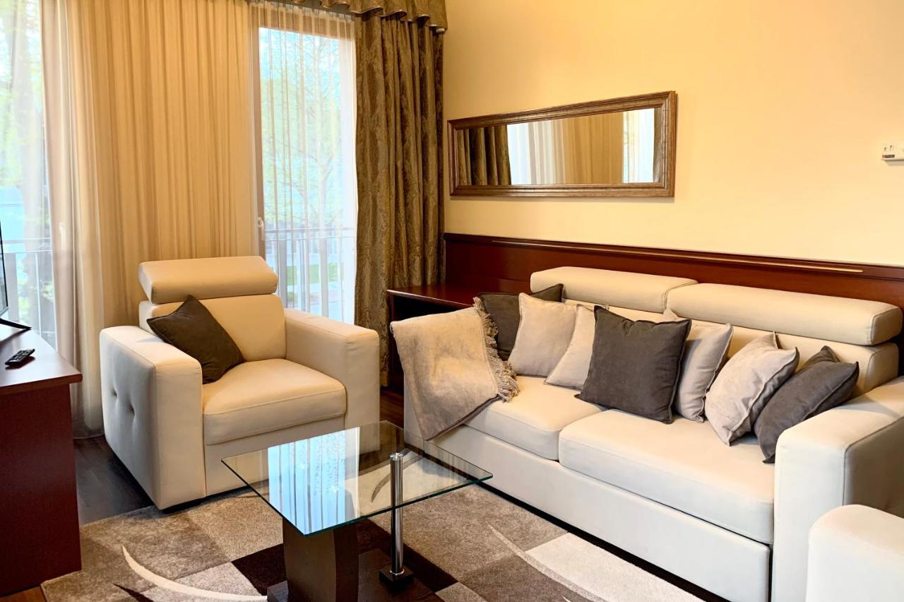 A01 Setany-Silverine Apartmanhaz-Orzoett Parkoloval Balatonfüred Dış mekan fotoğraf